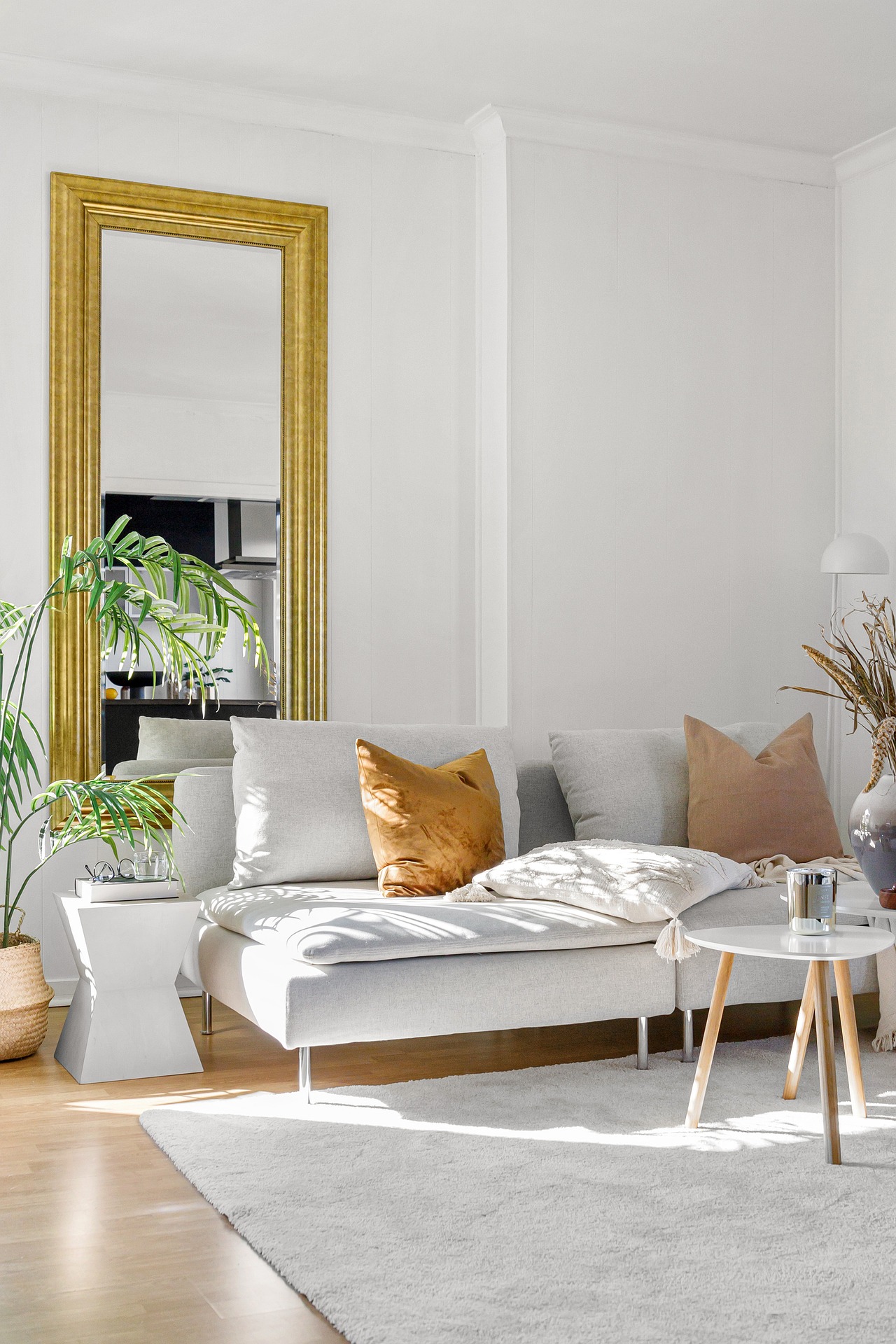 real-estate-6893060_1920